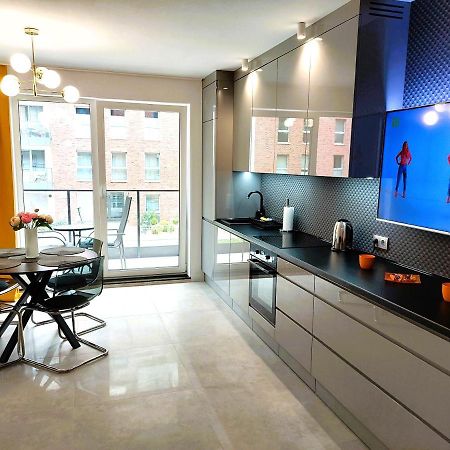 Mak Apartment Grobla - Free Parking - 3 Rooms 格但斯克 外观 照片