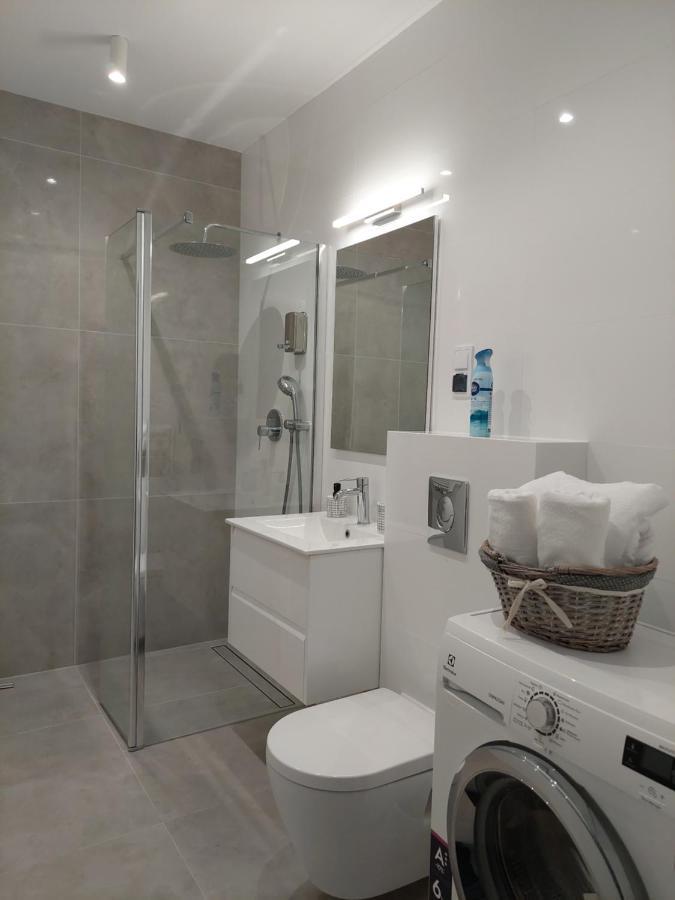 Mak Apartment Grobla - Free Parking - 3 Rooms 格但斯克 外观 照片